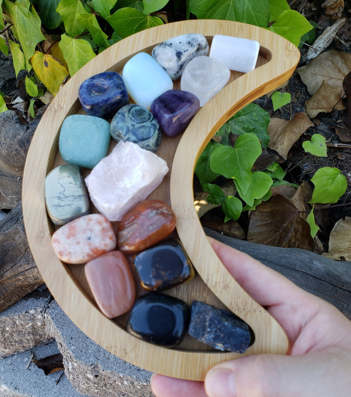 Crystal Tumble Set with Bamboo Moon Tray - 16 Healing Crystals Gemstones Inside Crystal Storage Wooden Moon Tray (8.5" x 6" x 0.50") Display