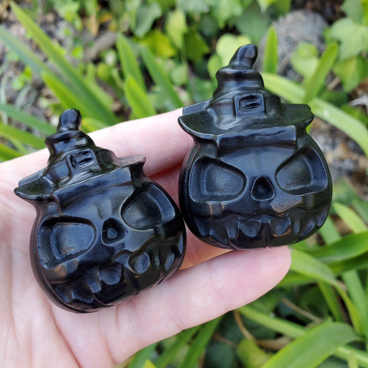 Obsidian Pumpkin with Witch Hat - Self Reflection, Release Negative Energies - Obsidian Jack O Lantern Crystal Gemstones Halloween Decor