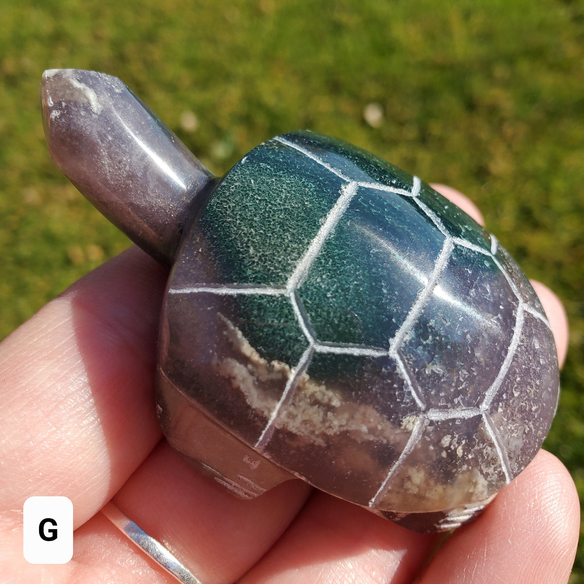 Grape Agate Turtle - Self Confidence. Psychic Protection, Dreams, Intuition - Purple and Green Turtle Carving Crystal Healing Gemstones