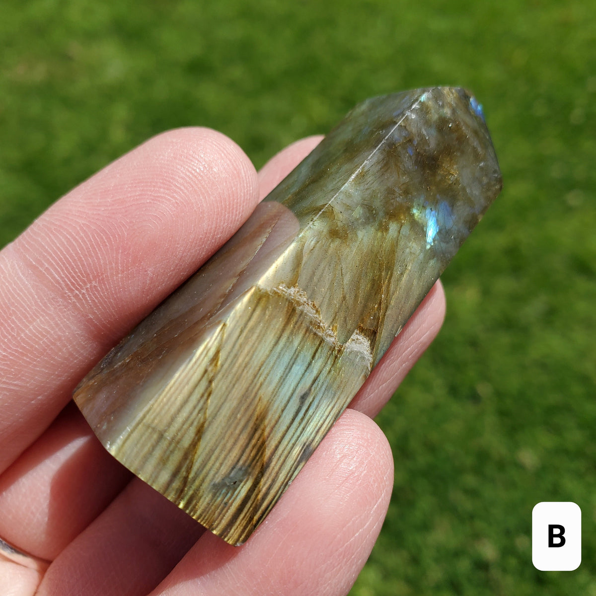 Small Flashy Labradorite Tower - Spiritual Connection, Awareness, Higher Self, Wisdom, Dreams - Lab Crystal Point Healing Gemstone