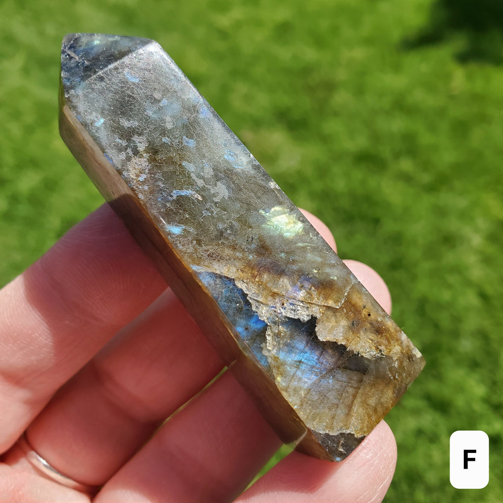 Small Flashy Labradorite Tower - Spiritual Connection, Awareness, Higher Self, Wisdom, Dreams - Lab Crystal Point Healing Gemstone