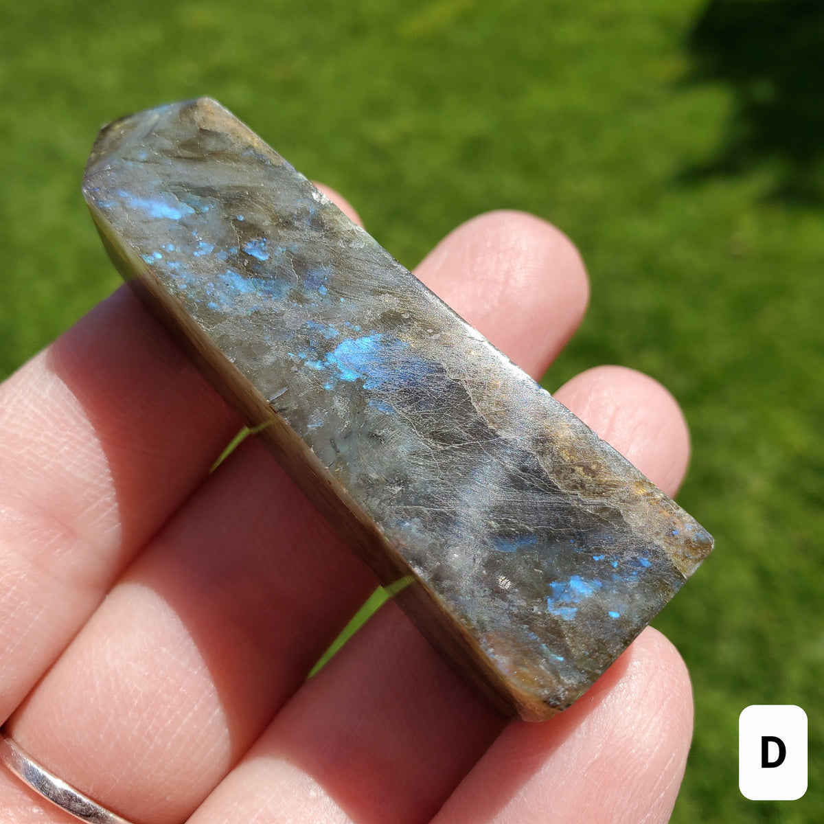 Small Flashy Labradorite Tower - Spiritual Connection, Awareness, Higher Self, Wisdom, Dreams - Lab Crystal Point Healing Gemstone