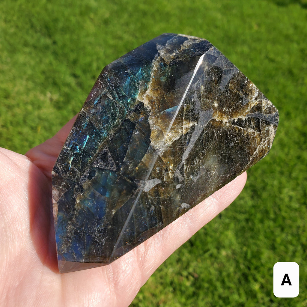 Flashy Labradorite Freeform - Awareness, Connection, Intuition, Psychic Abilities - Crystal Labradorite Free Form Healing Crystal Gemstone