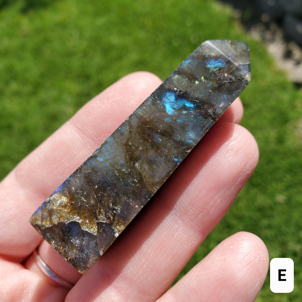 Small Flashy Labradorite Tower - Spiritual Connection, Awareness, Higher Self, Wisdom, Dreams - Lab Crystal Point Healing Gemstone