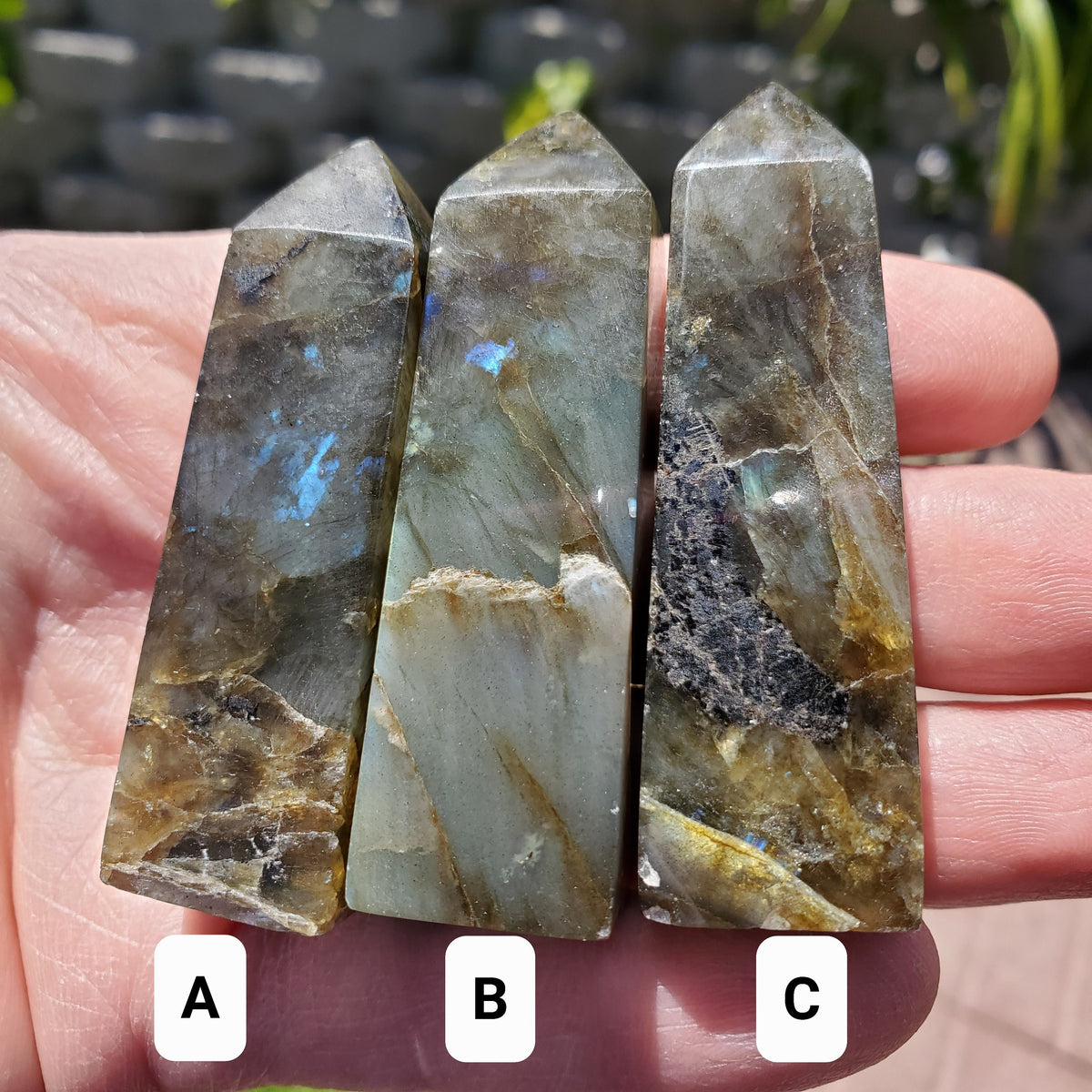 Small Flashy Labradorite Tower - Spiritual Connection, Awareness, Higher Self, Wisdom, Dreams - Lab Crystal Point Healing Gemstone