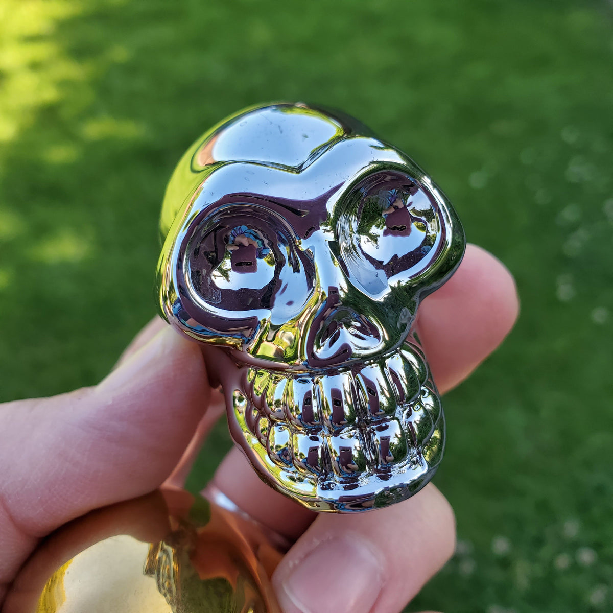 Small Gold Skull or Silver Skull - Helps Release Anger and Negativity - 3D Glass Crystal Carving Halloween Decor, Spooky Scary Skeleton