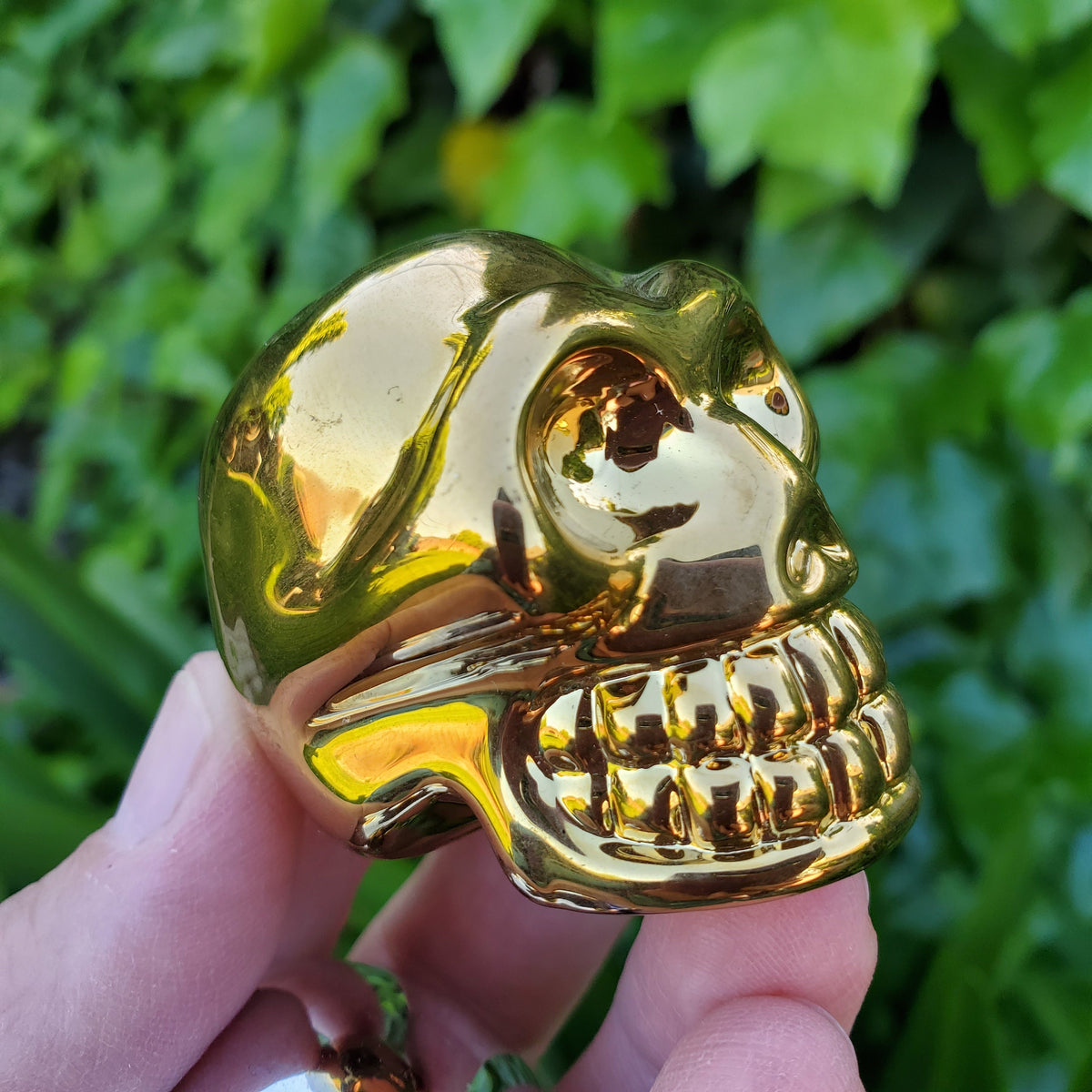 Small Gold Skull or Silver Skull - Helps Release Anger and Negativity - 3D Glass Crystal Carving Halloween Decor, Spooky Scary Skeleton