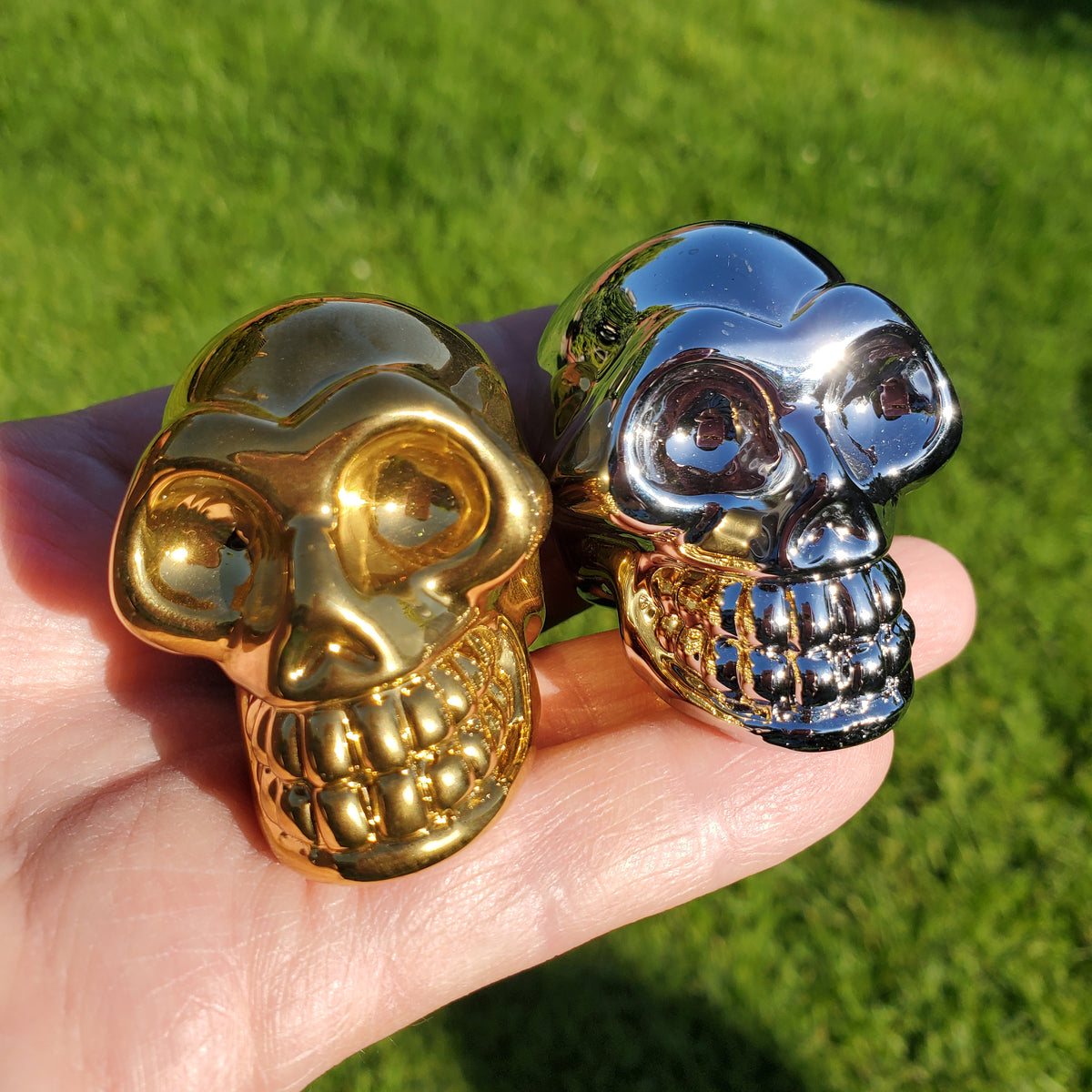 Small Gold Skull or Silver Skull - Helps Release Anger and Negativity - 3D Glass Crystal Carving Halloween Decor, Spooky Scary Skeleton
