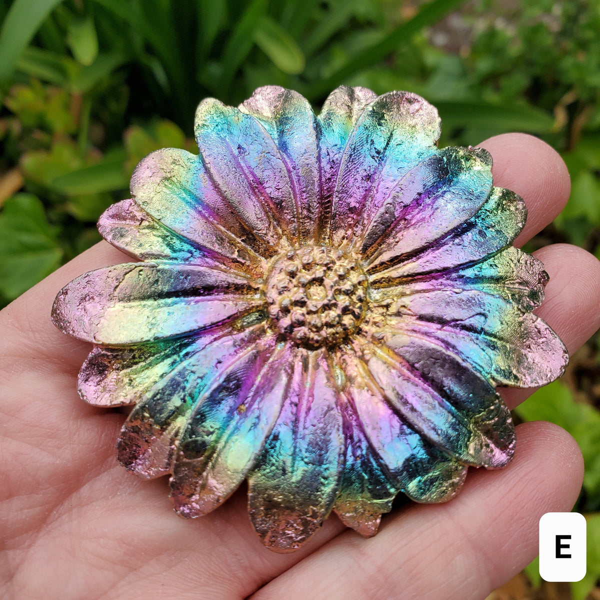 Bismuth Daisy Flower - Togetherness, Helps Bond Relationships, Strengthens Visualizations - Carved Flower Healing Gemstone