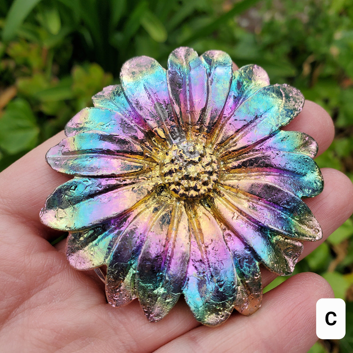 Bismuth Daisy Flower - Togetherness, Helps Bond Relationships, Strengthens Visualizations - Carved Flower Healing Gemstone