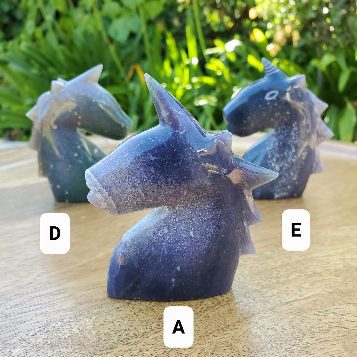 Grape Agate Unicorn - Psychic Protection, Dreams, Intuition - Purple Unicorn Crystal Healing Gemstone