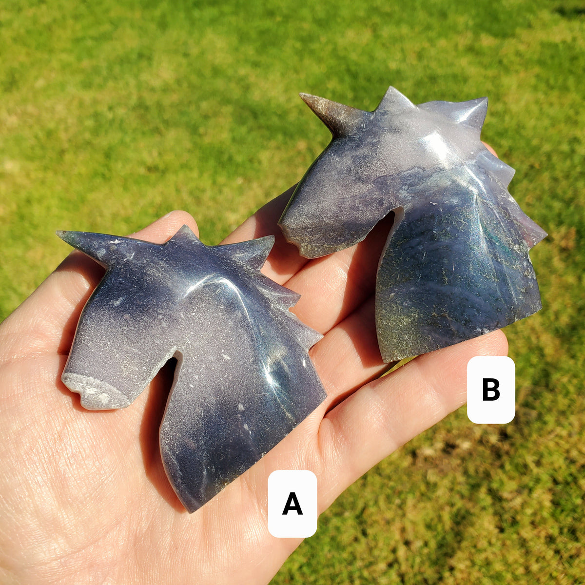 Grape Agate Unicorn - Psychic Protection, Dreams, Intuition - Purple Unicorn Crystal Healing Gemstone