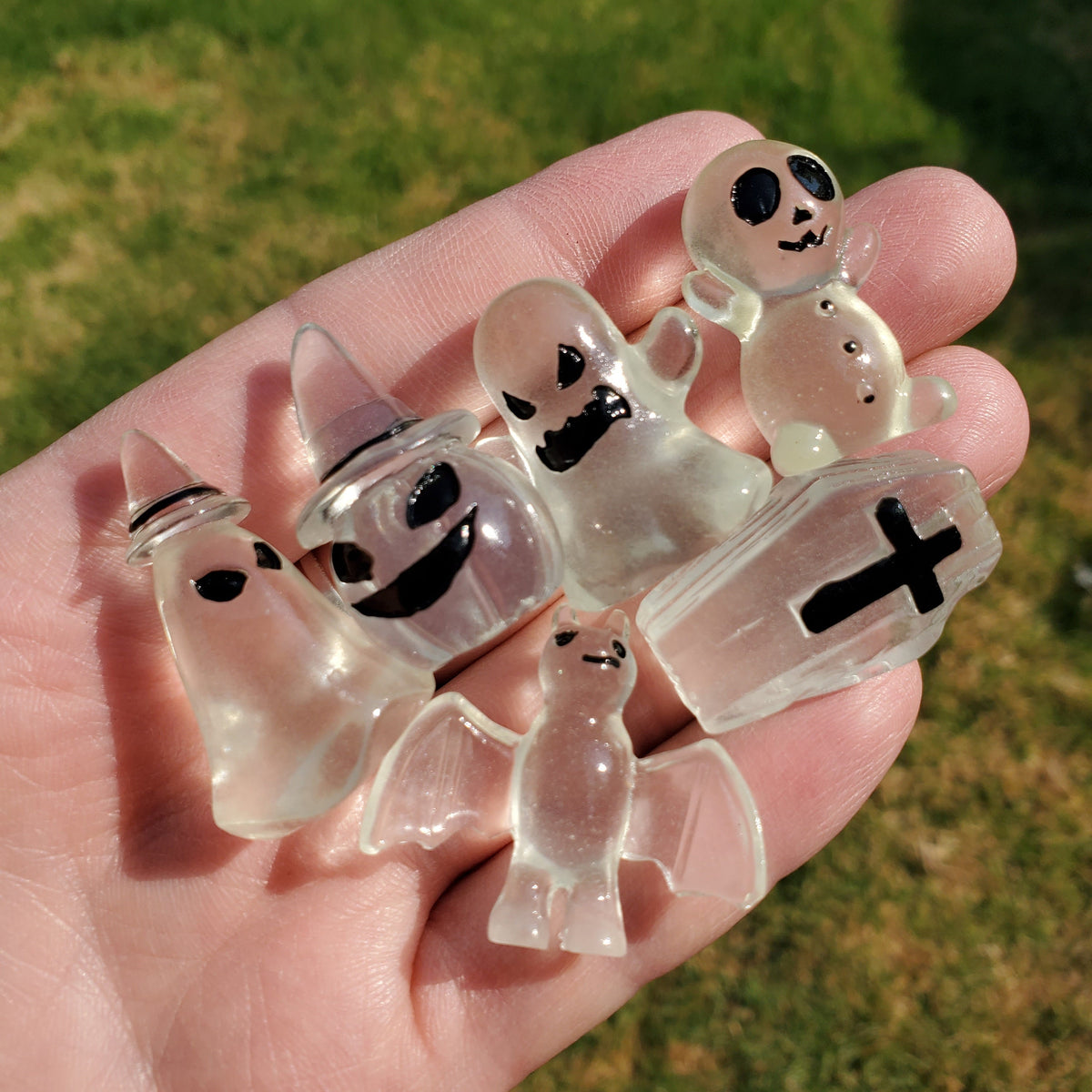 Small Glow in The Dark Halloween Set of 6 - Luminous Spooky Figurines that Glows with UV Light, Flashlight or Sun - Halloween Decor & Gifts