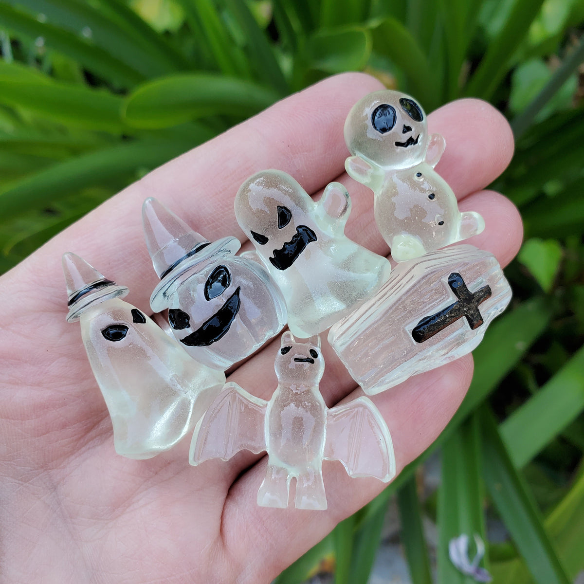 Small Glow in The Dark Halloween Set of 6 - Luminous Spooky Figurines that Glows with UV Light, Flashlight or Sun - Halloween Decor & Gifts