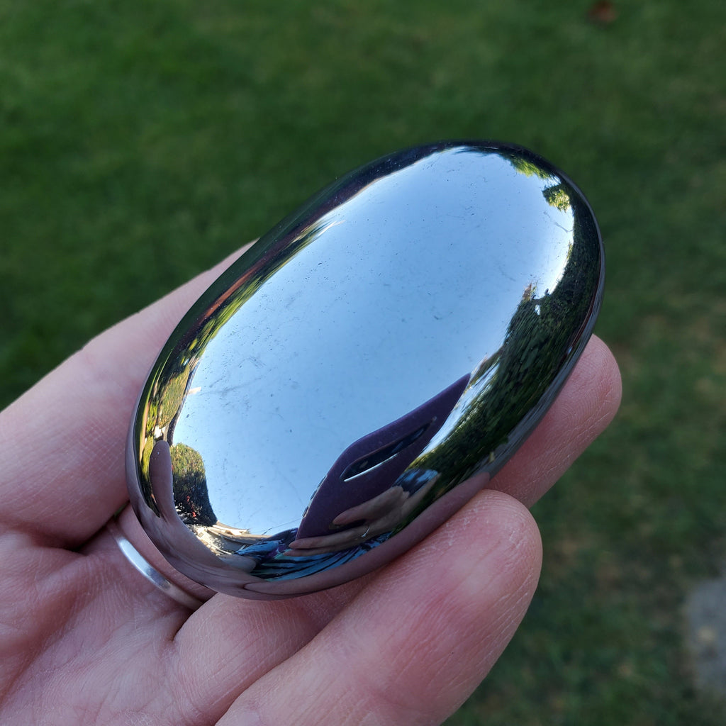 Terahertz Palmstone - Creativity, Helps Clear Your Mind, Energizes Inner Body, Promotes Bloodflow - Silver Crystal Palm Healing Gemstones