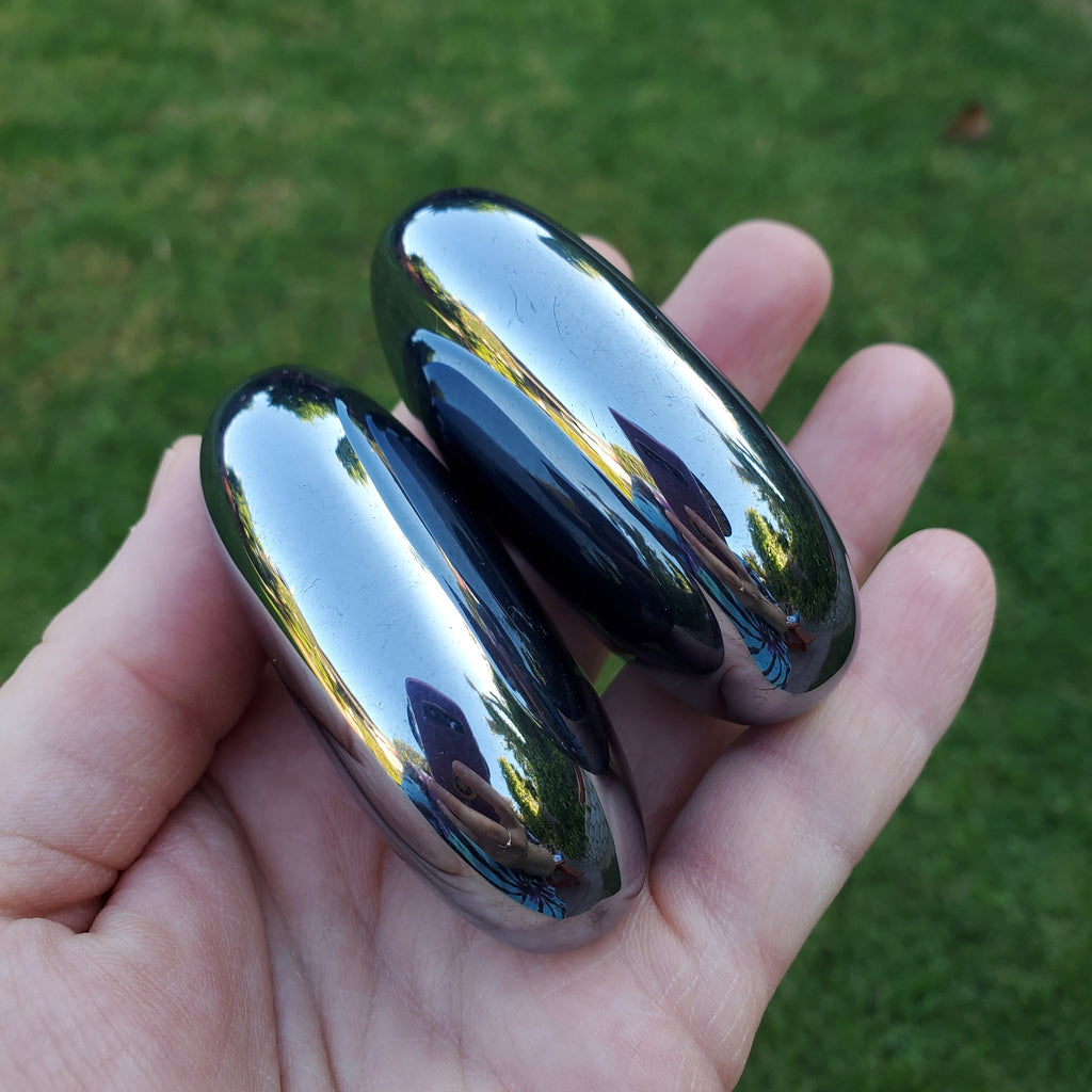 Terahertz Palmstone - Creativity, Helps Clear Your Mind, Energizes Inner Body, Promotes Bloodflow - Silver Crystal Palm Healing Gemstones