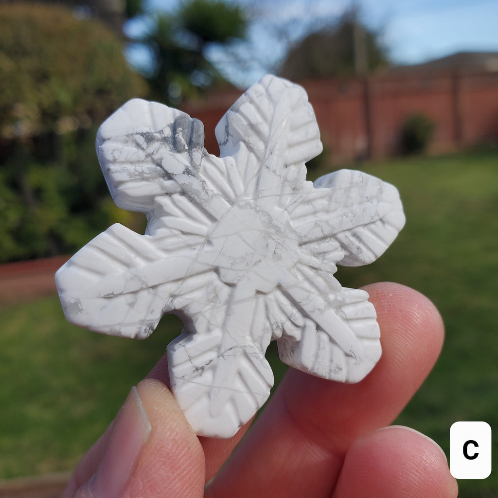 Small Howlite Snowflake - Calm, Confidence, Emotional Healing - Howlite Crystal Snowflake Healing Crystals Gemstones