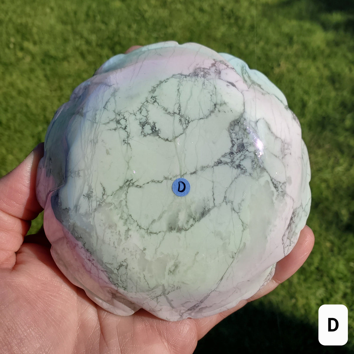 Big Aura Howlite Flower - Calm, Confidence, Emotional Healing, Grounding - Howlite Crystal Flower Healing Gemstone