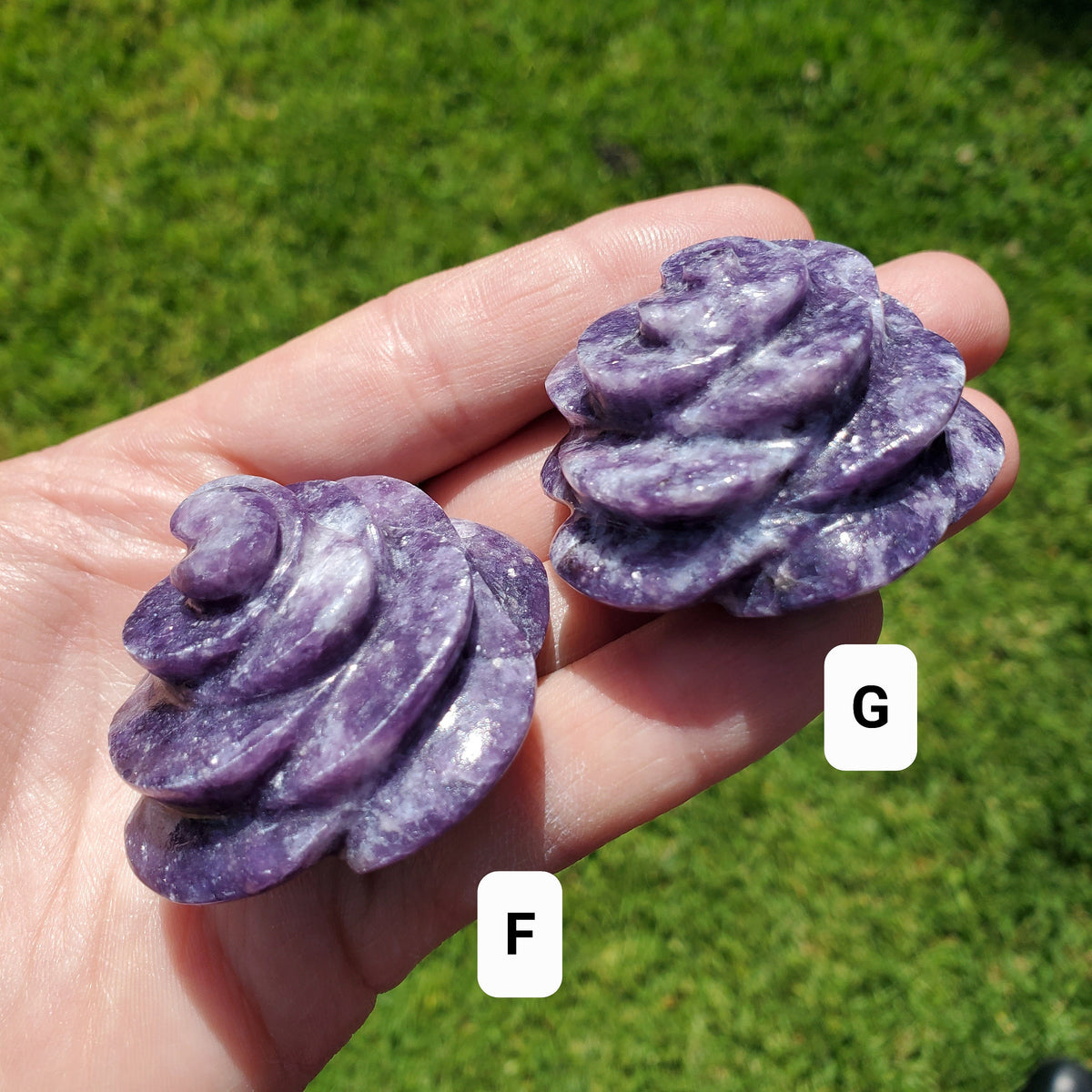 Cute Lepidolite Flower Flame - Helps You Through Change, Anti-Anxiety, Calming, Relaxing - Purple Crystal Flower Healing Stone