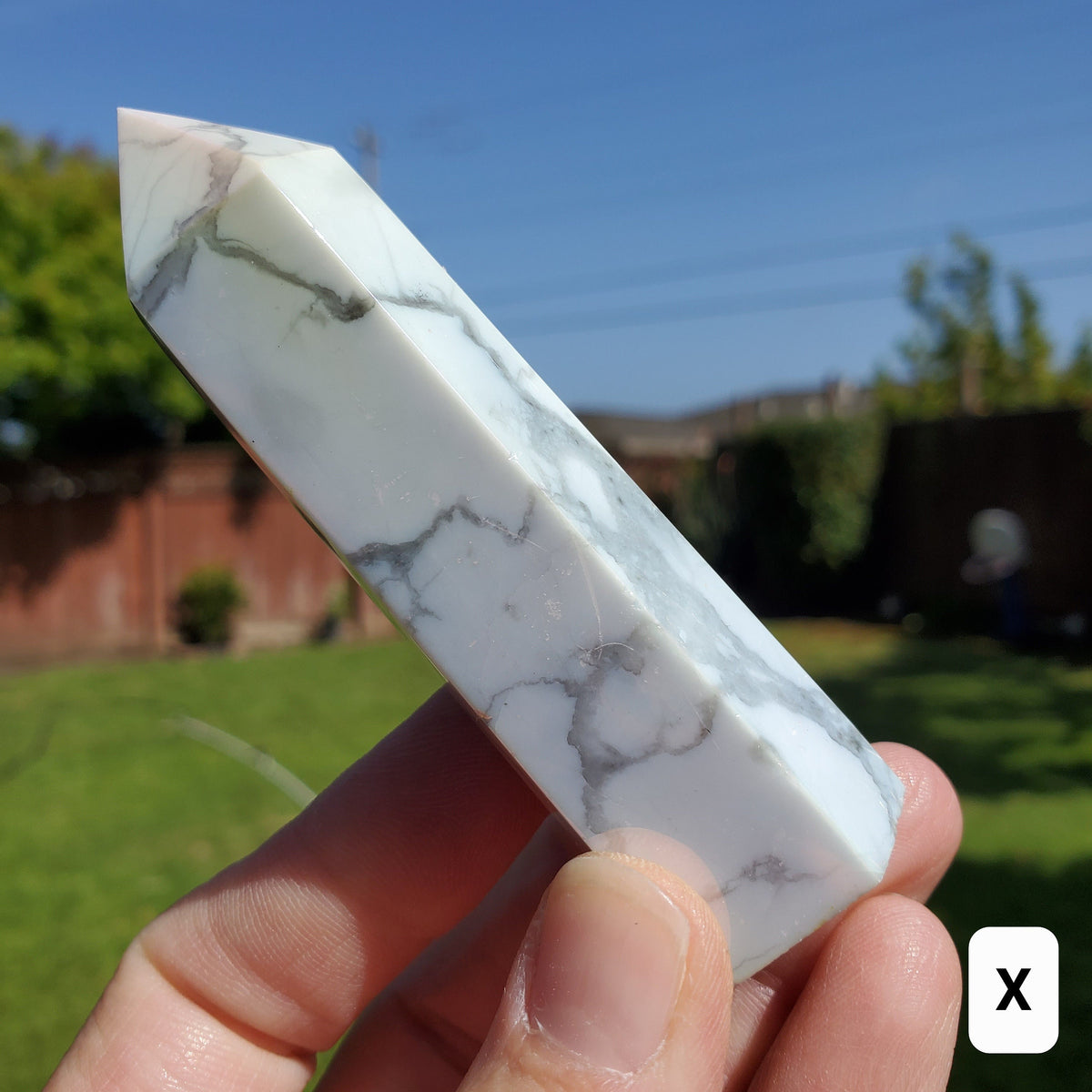Aura Howlite Tower - Calm, Confidence, Emotional Healing, Strength - Howlite Crystal Point Healing Gemstones