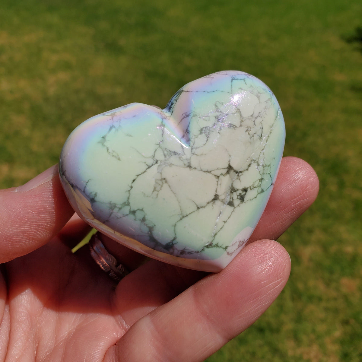 Aura Howlite Heart - Calm, Confidence, Emotional Healing - Howlite Crystal Heart Healing Crystals Gemstones