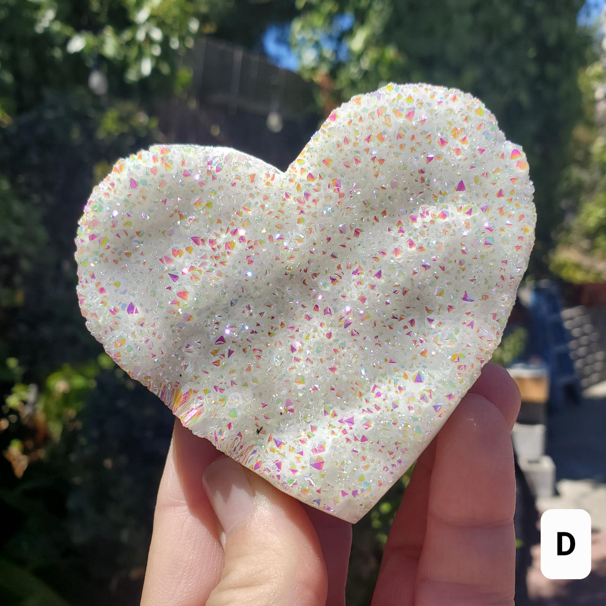 Flashy Aura Quartz Heart Cluster - Counteracts Negative, Energizes Positive Energy - Rainbow Cluster Heart Healing Stone Crystals Gemstones