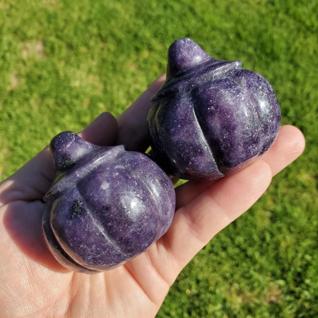 Lepidolite Purple Pumpkin - Helps You Through Change, Anti-Anxiety, Calming, Relaxing - Purple Jack O Lantern with Witch Hat Halloween Decor