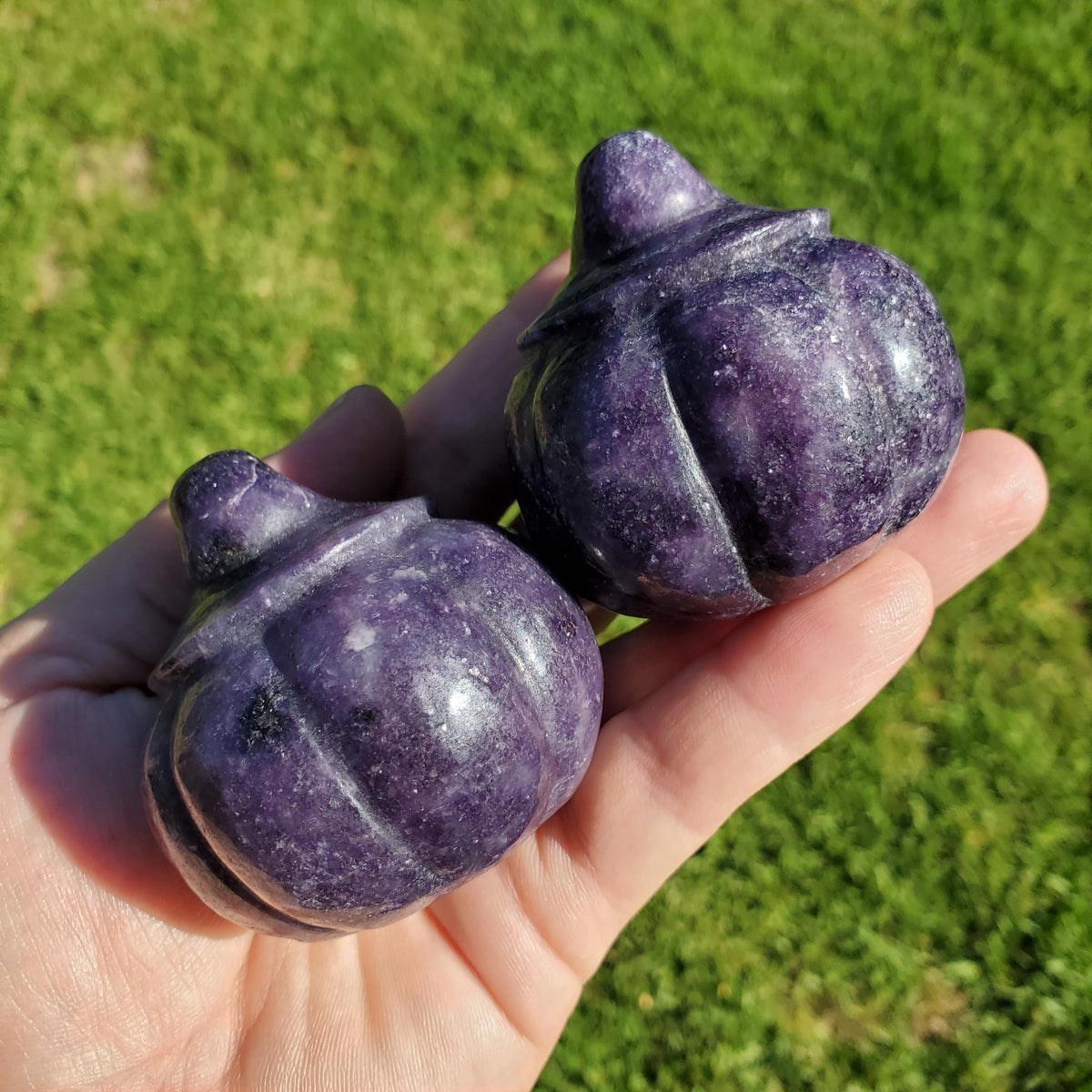 Lepidolite Purple Pumpkin - Helps You Through Change, Anti-Anxiety, Calming, Relaxing - Purple Jack O Lantern with Witch Hat Halloween Decor