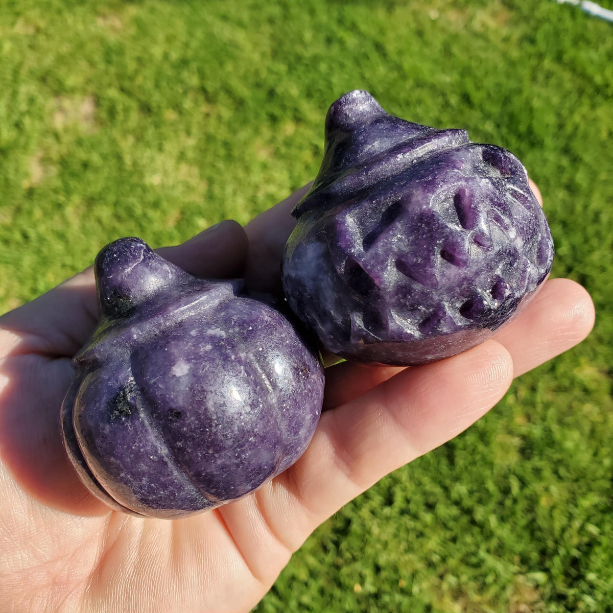 Lepidolite Purple Pumpkin - Helps You Through Change, Anti-Anxiety, Calming, Relaxing - Purple Jack O Lantern with Witch Hat Halloween Decor