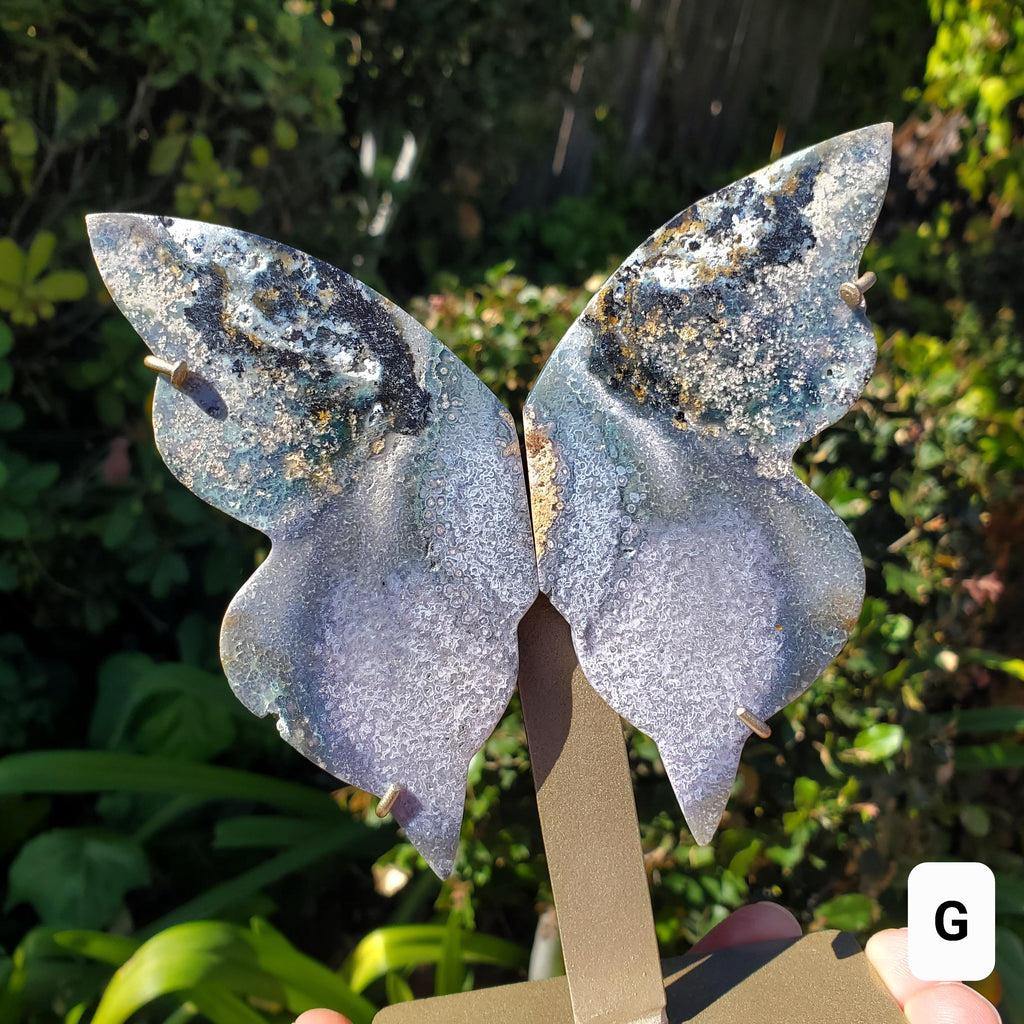 Grape Agate Butterfly on Stand - Psychic Protection, Dreams, Intuition - Purple Butterfly Crystal Healing Gemstones Decor