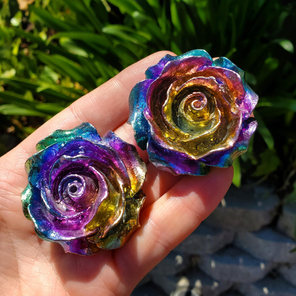 Bismuth Flower - Togetherness, Helps Bond Relationships, Strengthens Visualizations - Carved Flower Healing Gemstone
