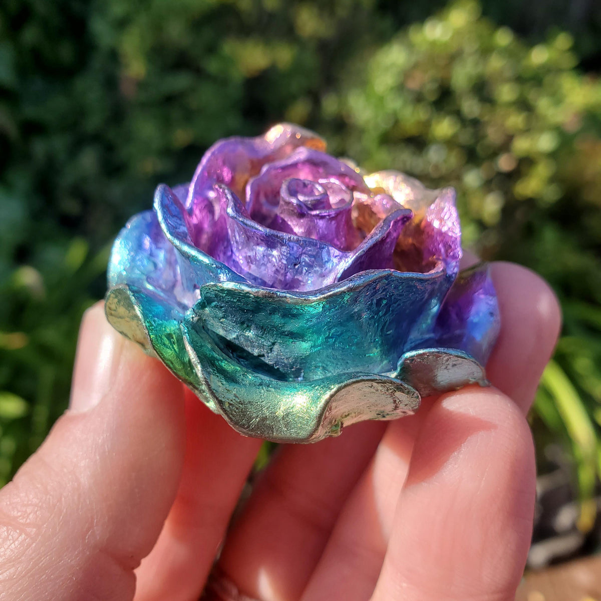 Bismuth Flower - Togetherness, Helps Bond Relationships, Strengthens Visualizations - Carved Flower Healing Gemstone
