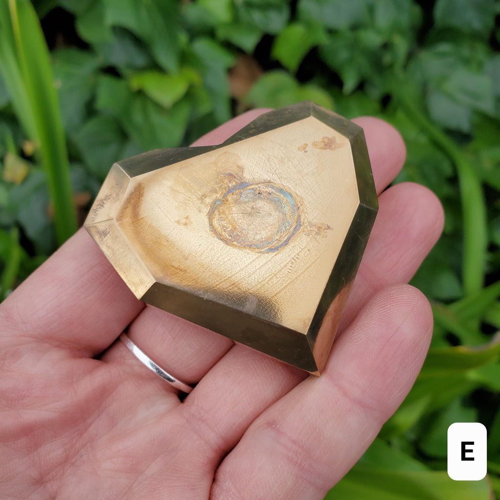 Faceted Brass Heart (made of Copper & Zinc) - Purify, Blocks Negativity, Wealth, Emotional Healing - Gold Heart Healing Gemstone Love Stone