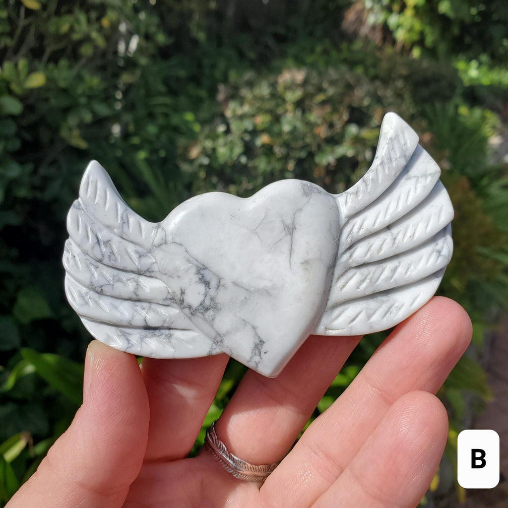 Howlite Heart Wings on Stand - Calm, Confidence, Emotional Healing - Cute Crystal Heart with Wings Carving Healing Crystals Gemstones