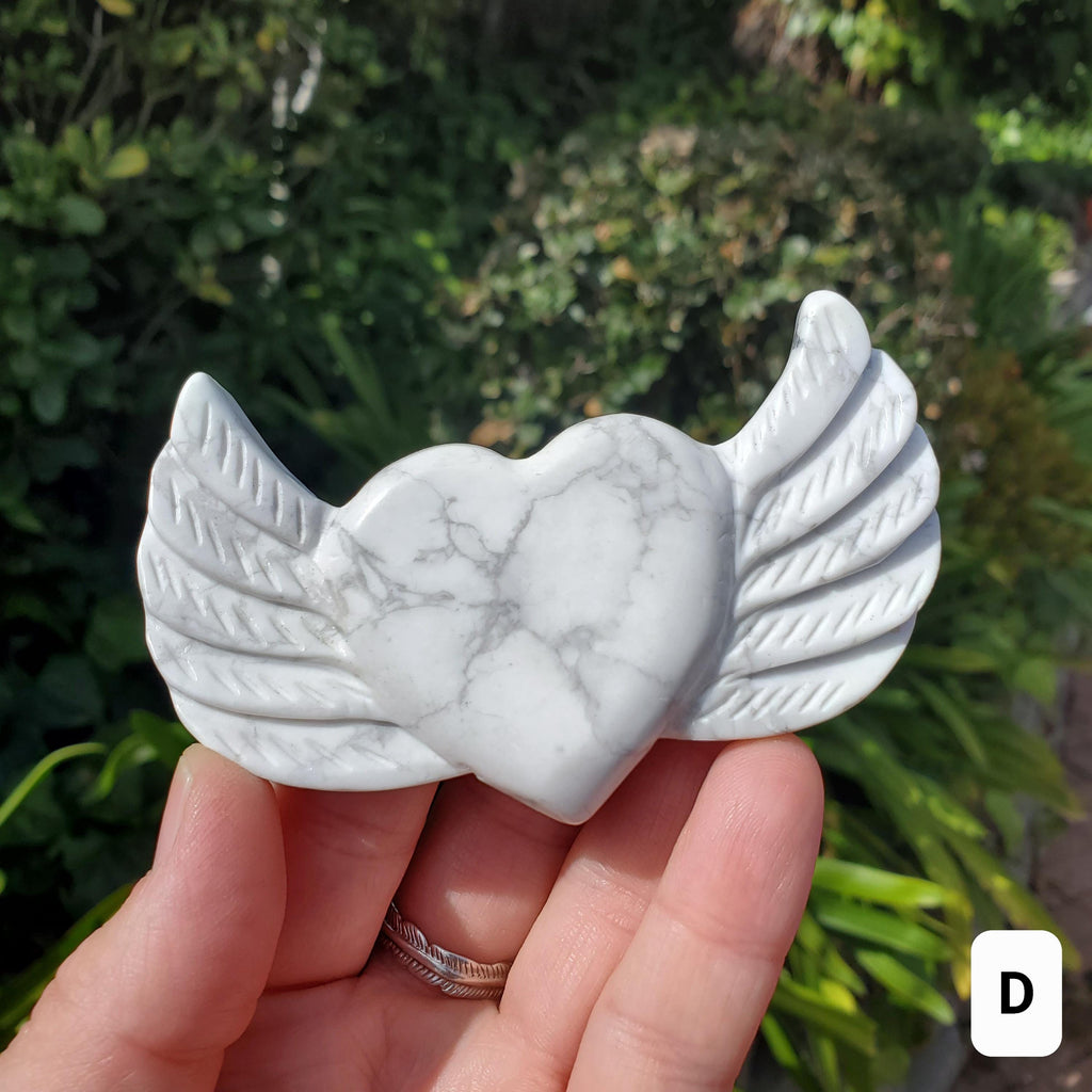 Howlite Heart Wings on Stand - Calm, Confidence, Emotional Healing - Cute Crystal Heart with Wings Carving Healing Crystals Gemstones