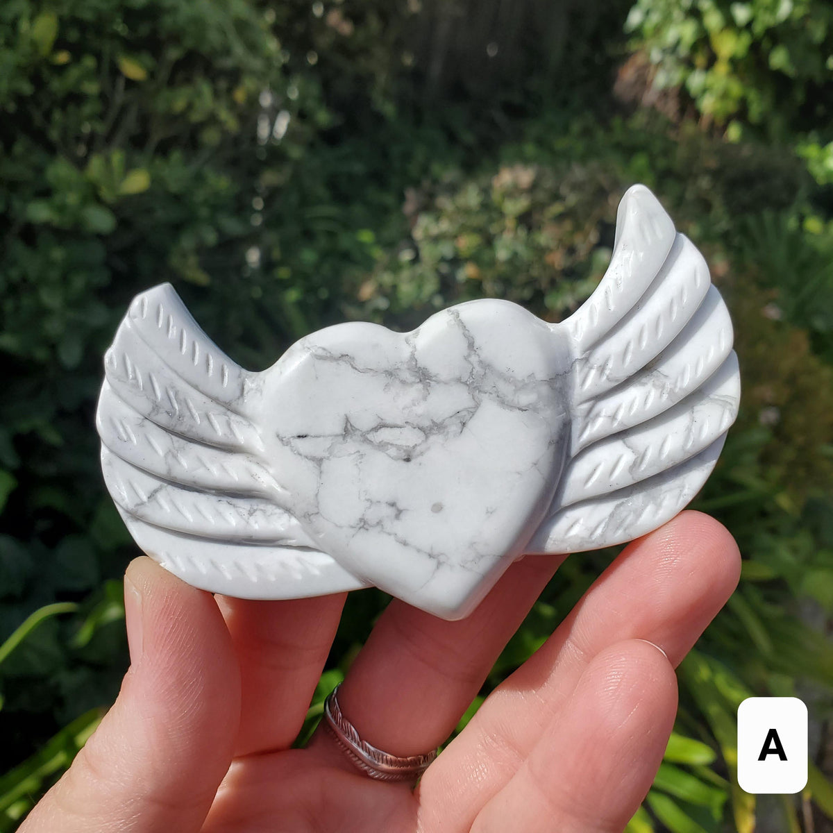 Howlite Heart Wings on Stand - Calm, Confidence, Emotional Healing - Cute Crystal Heart with Wings Carving Healing Crystals Gemstones