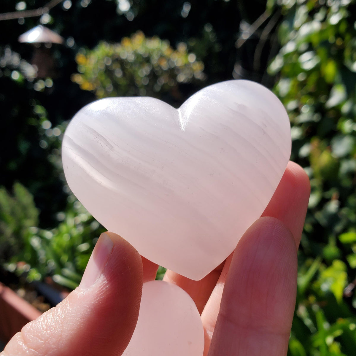 Pink Calcite Heart with UV Light - Emotional Healing, Pure Love - Glowing Pink Mangano Crystal Heart Healing Gemstones UV Reactive Stone