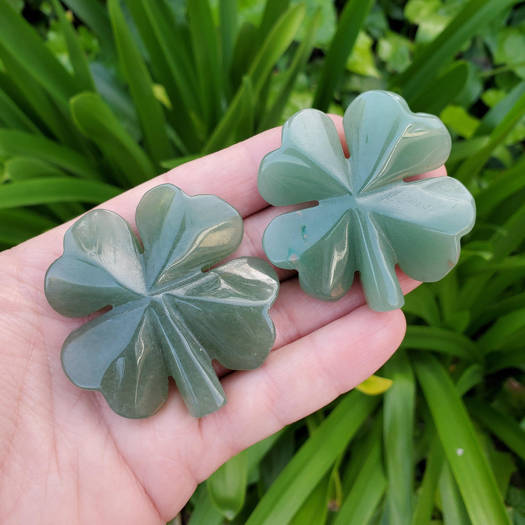 Cute Green Aventurine Clover - Manifestation, Prosperity, Wealth - Green Crystal Clover Carving Healing Gemstones Lucky Stone Decor