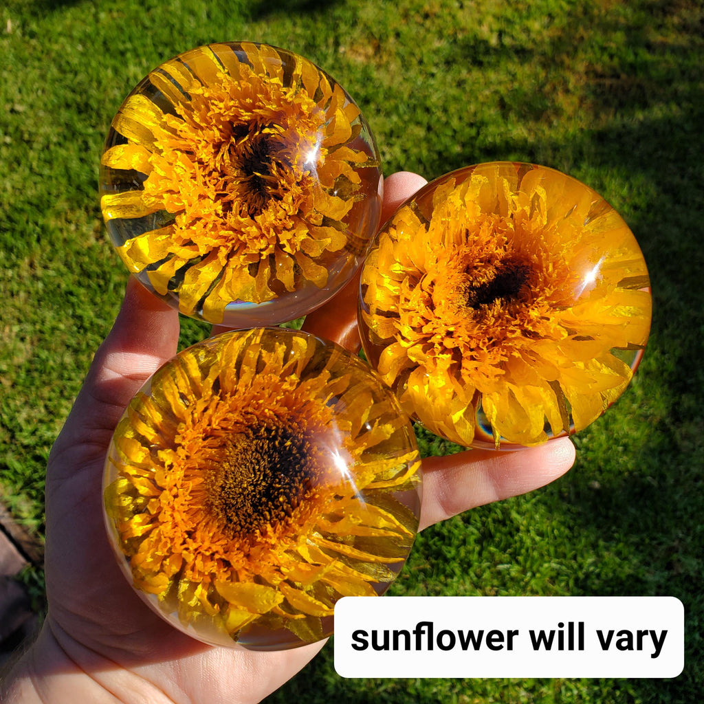 Sunflower Accent Light with Wooden Stand | Handmade Resin Craft with Real Sunflower Inside - Home Décor Night Light, Accent Lamp, Mood Light