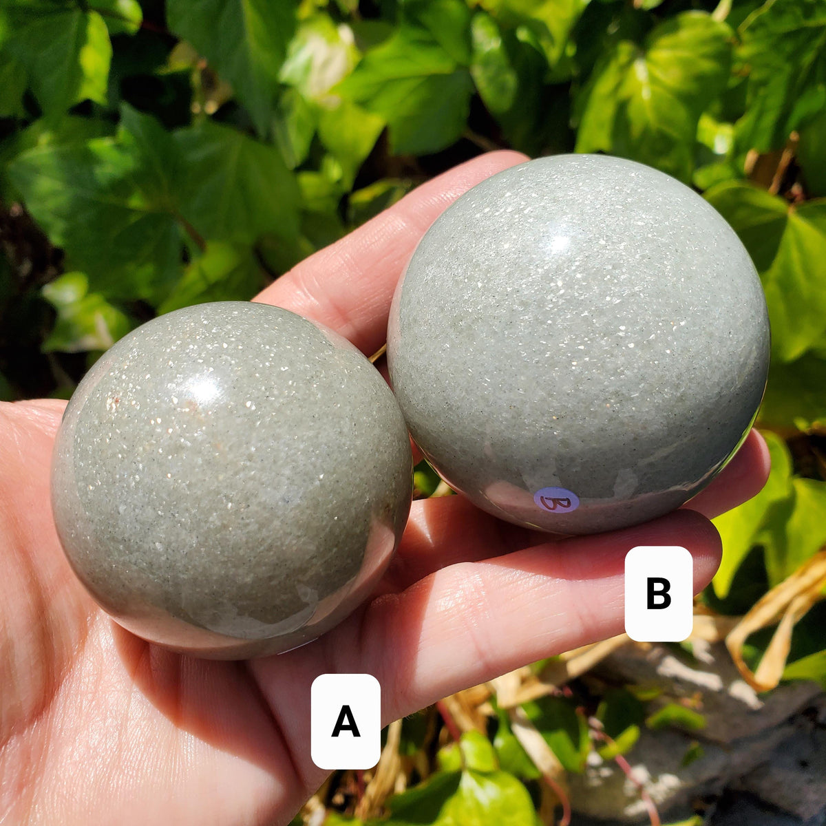 Flashy Quartz with Muscovite Sphere - Reflection, Clear Mind, Physic Abilities, Connect To Higher Self - Sparkly Mica Healing Gemstone