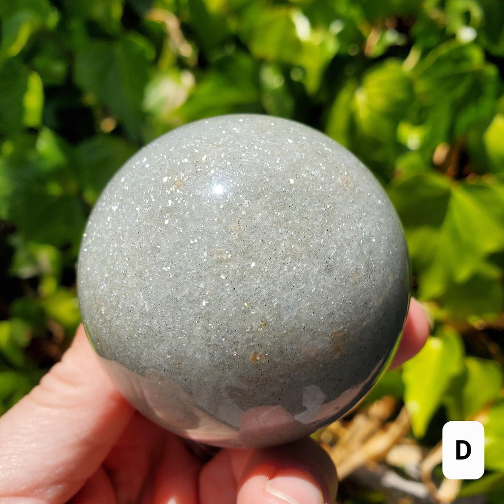 Flashy Quartz with Muscovite Sphere - Reflection, Clear Mind, Physic Abilities, Connect To Higher Self - Sparkly Mica Healing Gemstone
