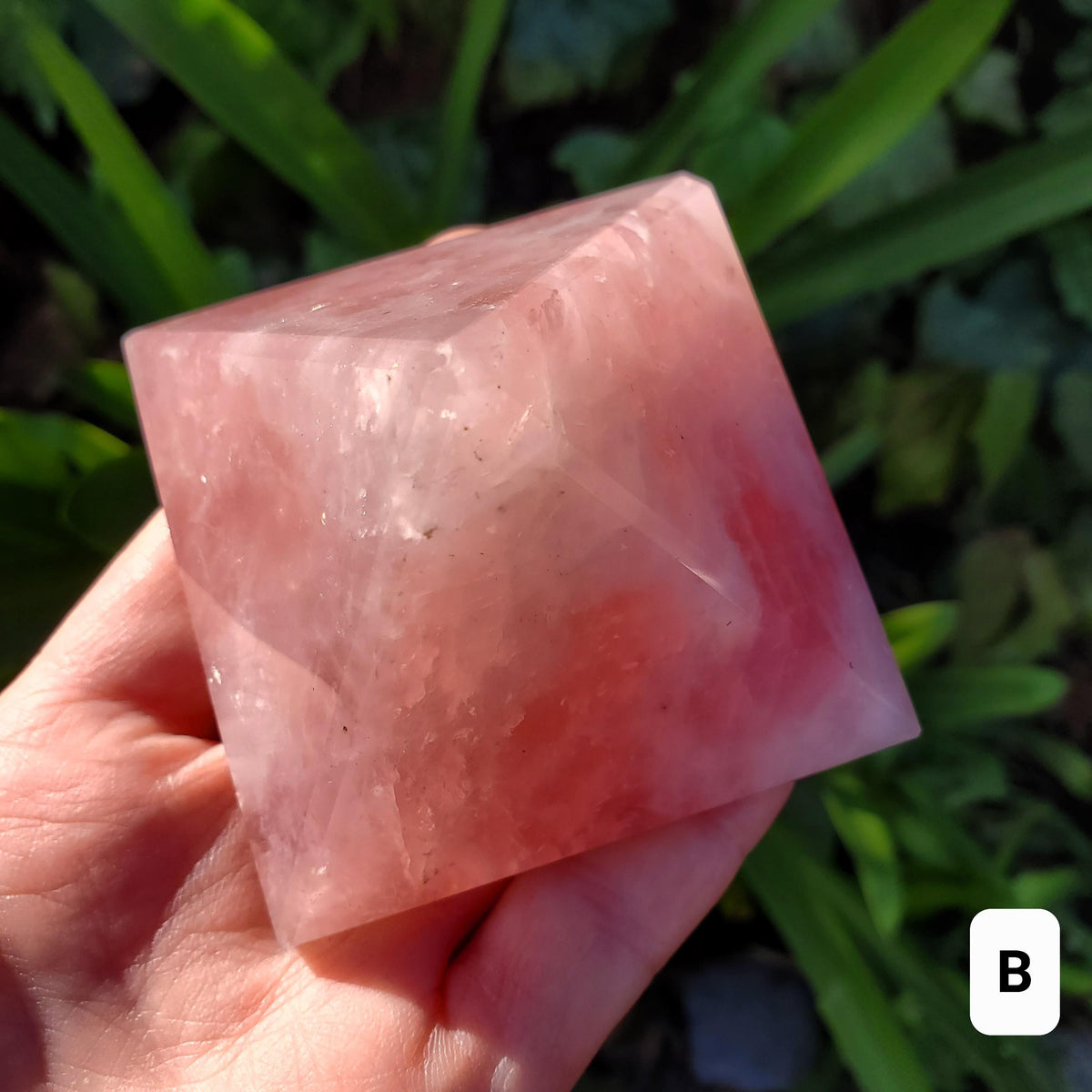 Rose Quartz Pyramid - Unconditional Love, Compassion, Forgiveness - Pink Crystal Pyramid Carving Healing Crystal Gemstones
