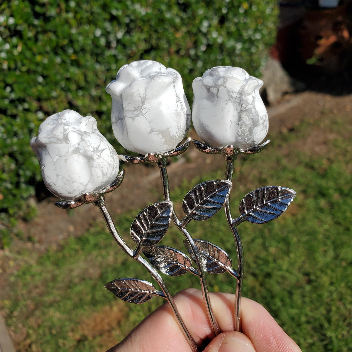 Small Howlite Flower on Metal Stem - Calm, Confidence, Emotional Healing, Grounding - Howlite Crystal Flower Healing Gemstone