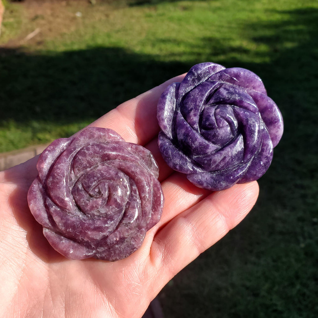 Small Lepidolite Flower - Helps You Through Change, Anti-Anxiety, Calming, Relaxing - Purple Flower Carving Lepidolite Healing Stone