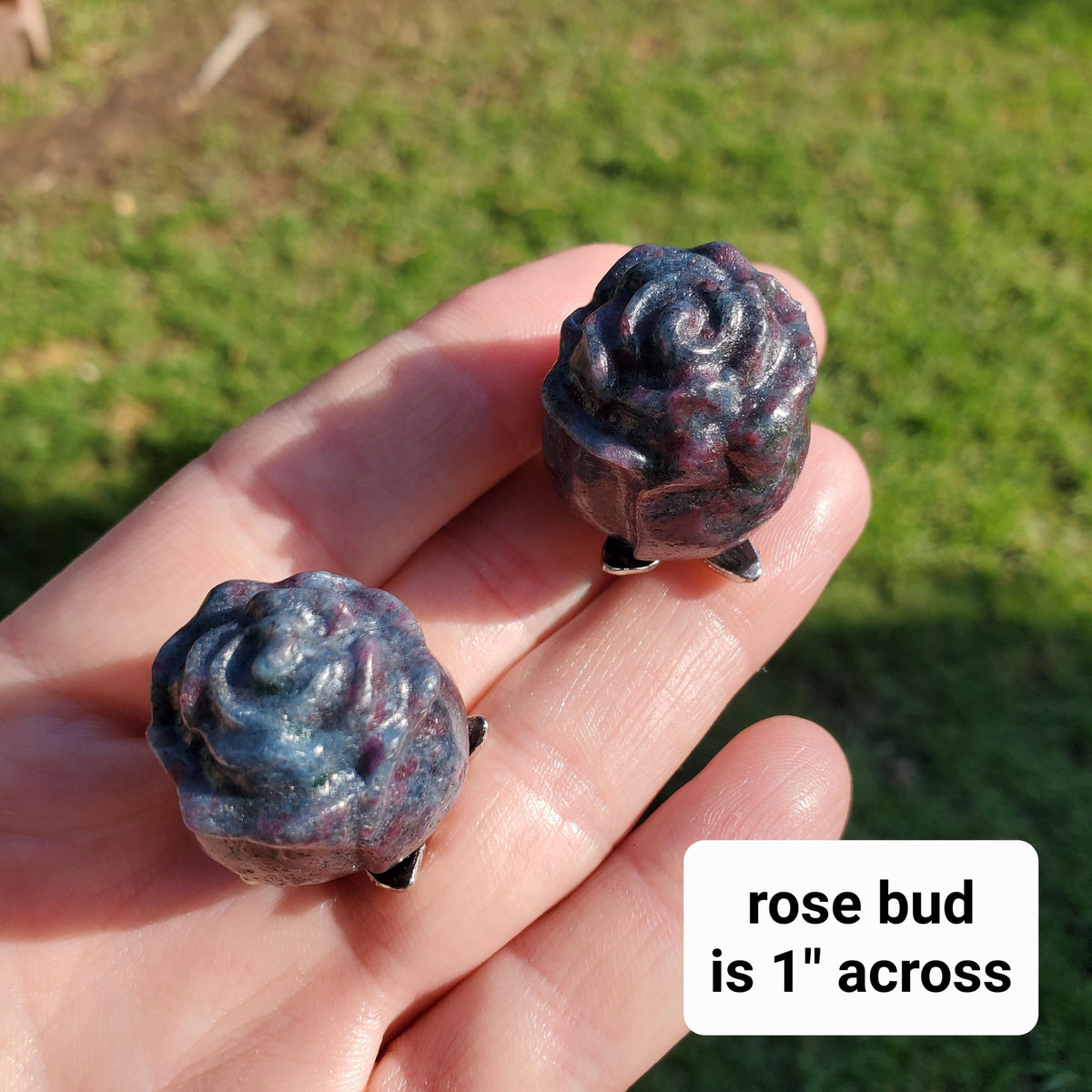 Small Ruby Kyanite Rose on Metal Stem with UV Light - Focus, Positivity, Balance Emotions - Crystal Flower Glowing Reactive Stone