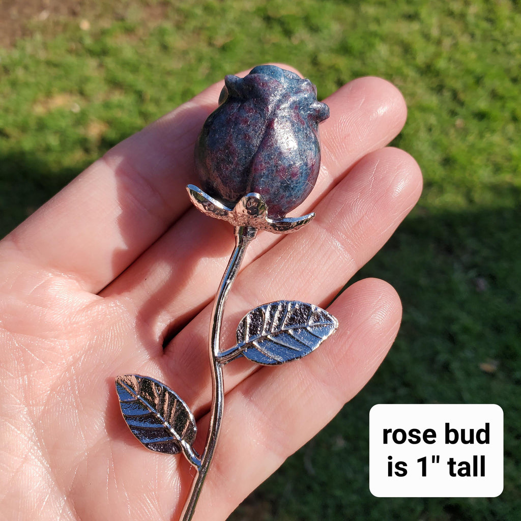 Small Ruby Kyanite Rose on Metal Stem with UV Light - Focus, Positivity, Balance Emotions - Crystal Flower Glowing Reactive Stone