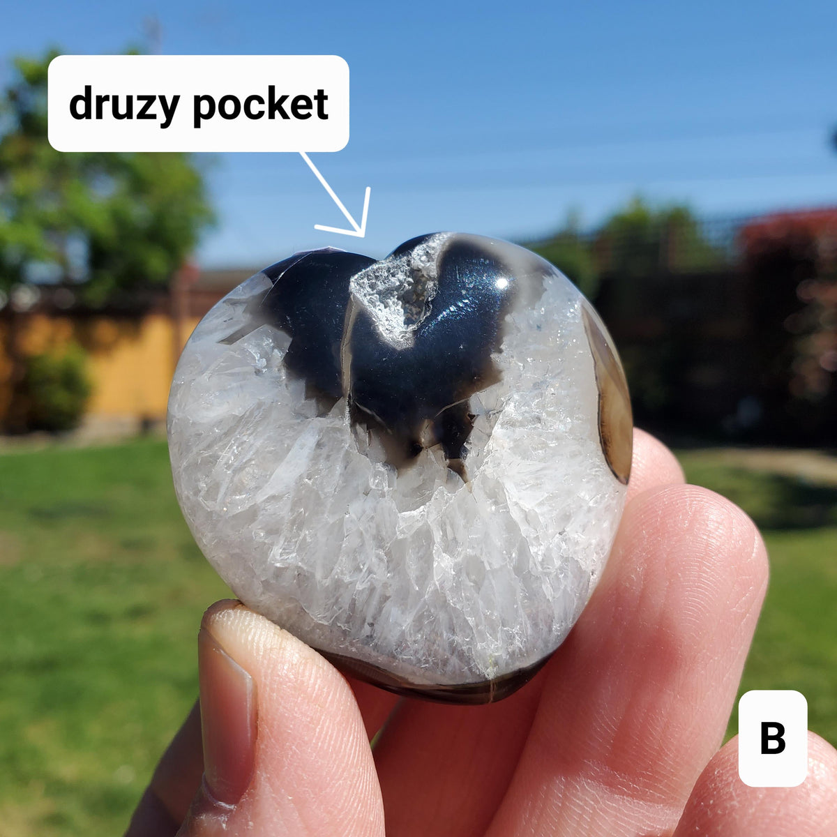 Small Black Agate Heart 1.70" - Grounding, Protection, Peace, Centering, New Beginnings - Agate Crystal Heart Healing Gemstone