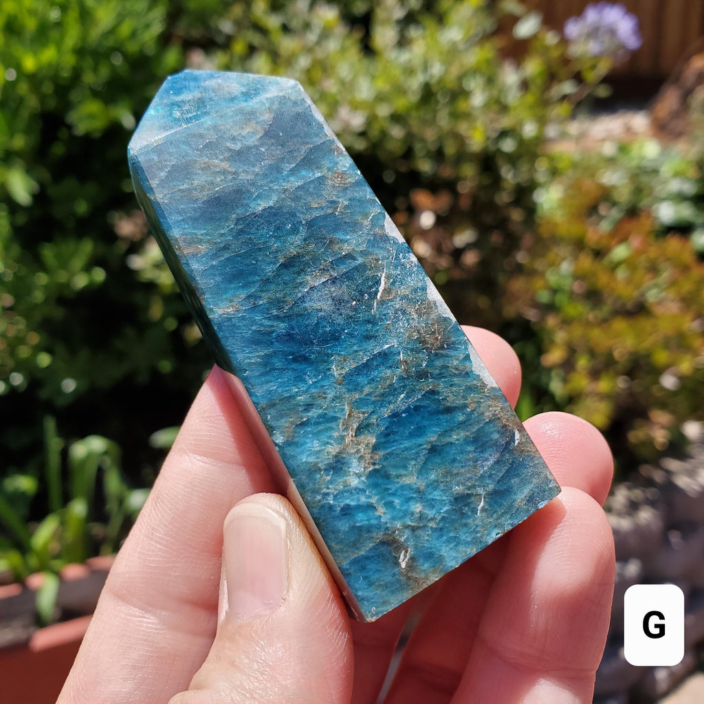 Blue Apatite Tower (damaged) - Intuition, Mental Clarity, Manifestation - Blue Vein Crystal Point Stone Crystal Healing