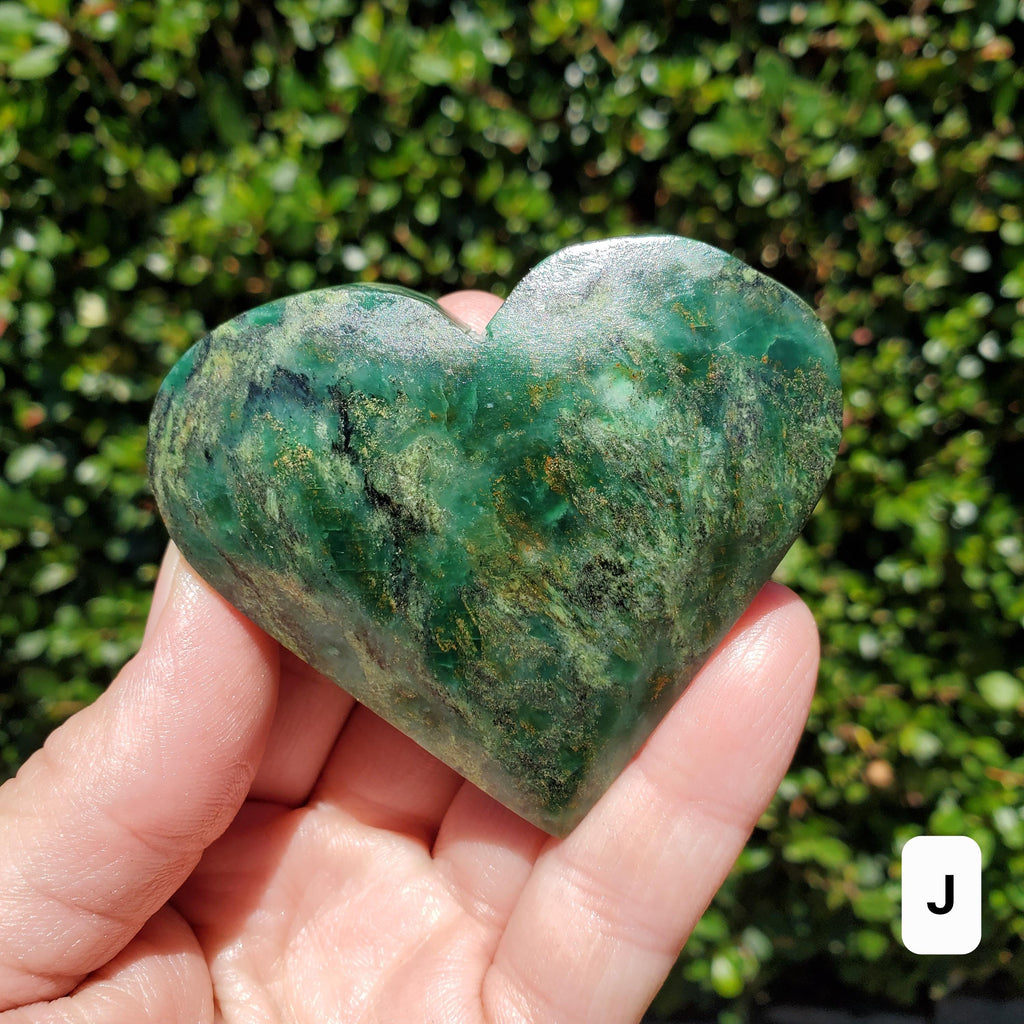 Emerald Heart - Heals Heart Chakra, Compassion, Acceptance, Wisdom, Confidence - Green Emerald Crystal Heart Healing Gemstones