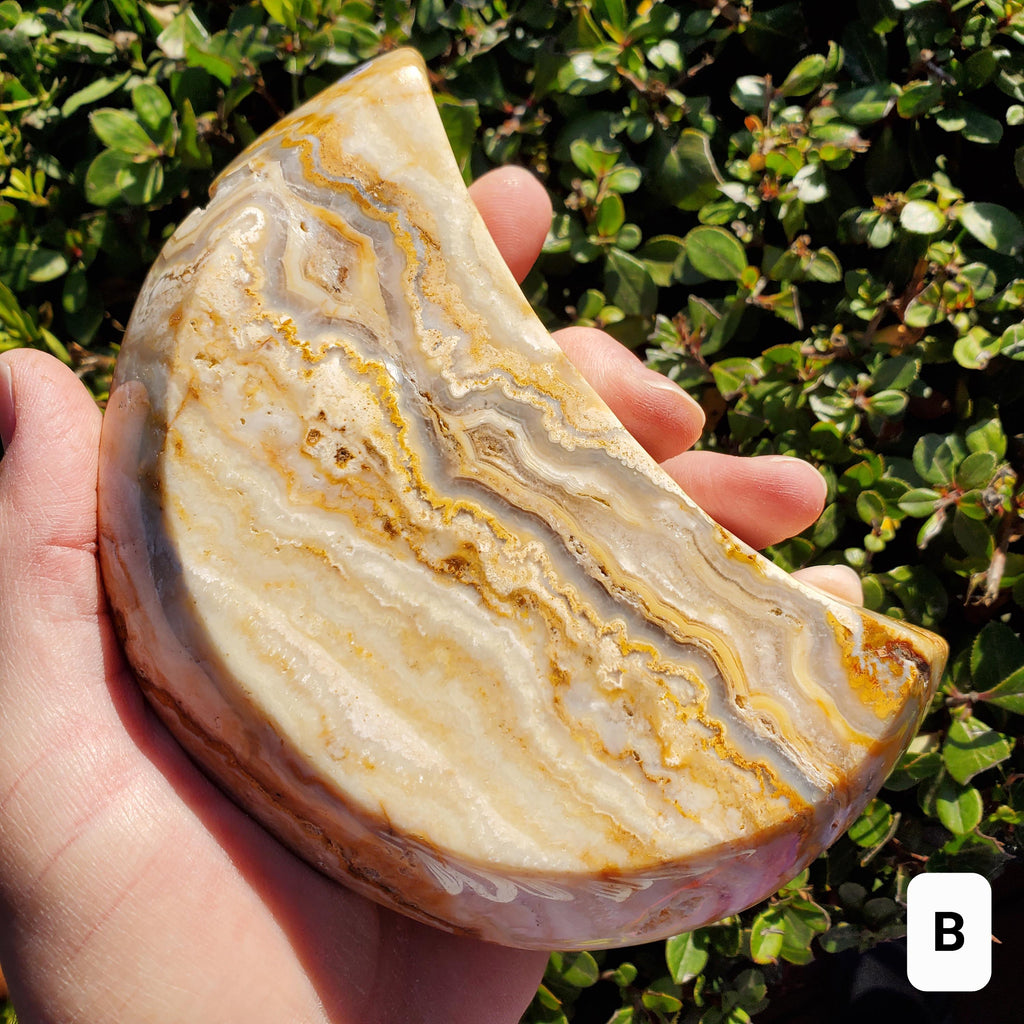 Yellow Lace Agate Crescent Moon Tray - Strength, Courage, Emotional Stability - Crystal Moon Trinket Dish Healing Gemstone